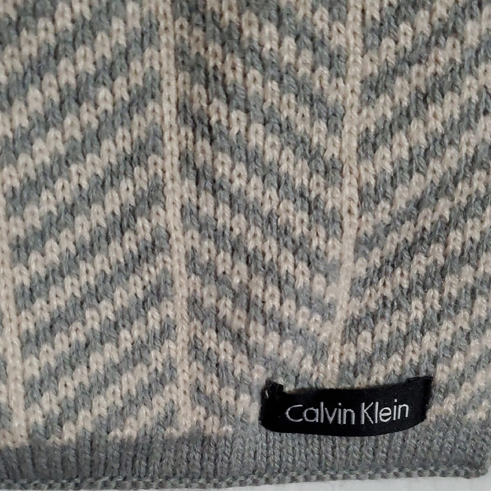 Calvin Klein Gray & Beige Herringbone Scarf  Soft Luxe Knit Texture 6” x 71”
